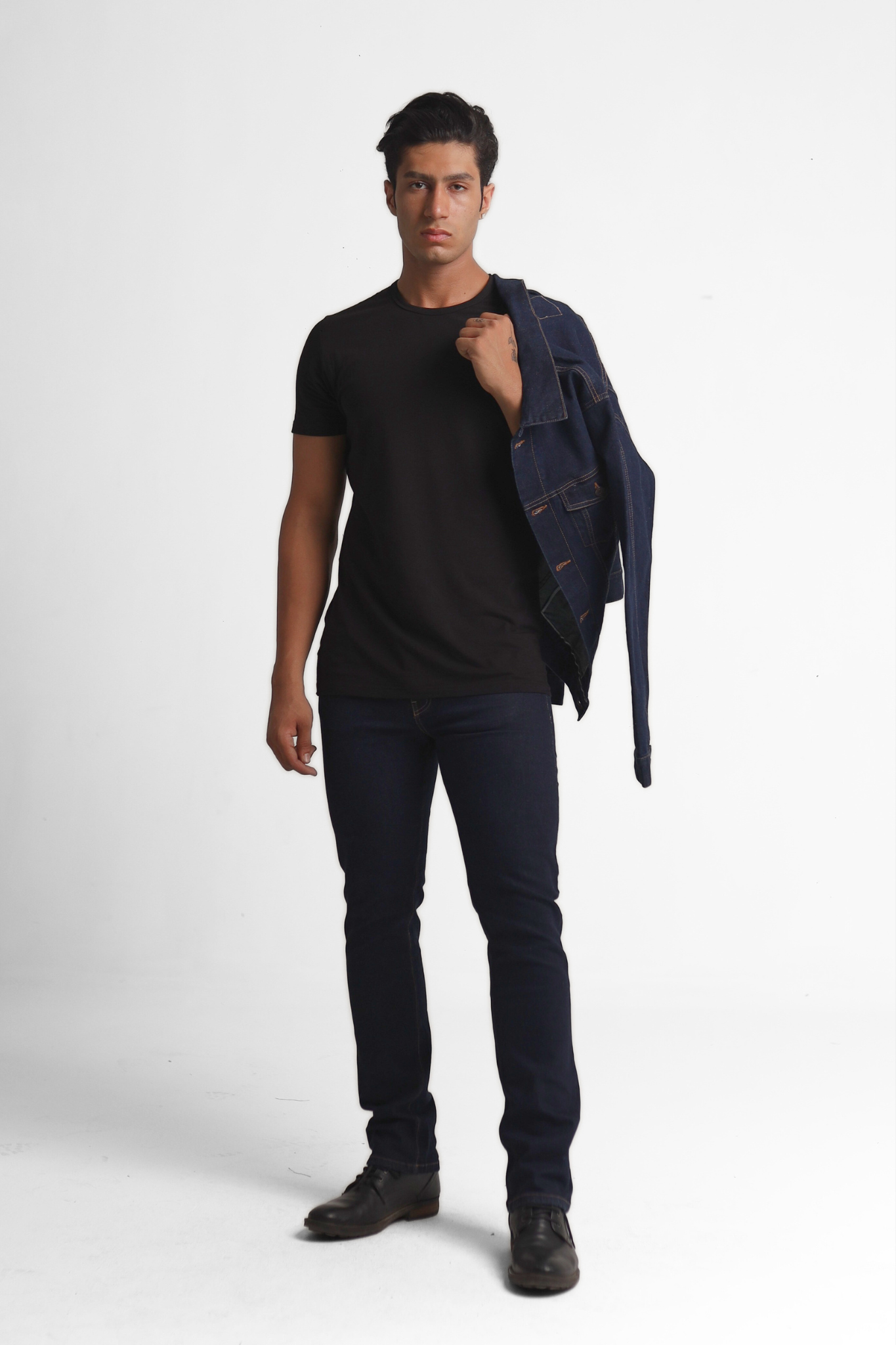 Selvedge Denim Straight Jeans- Indigo